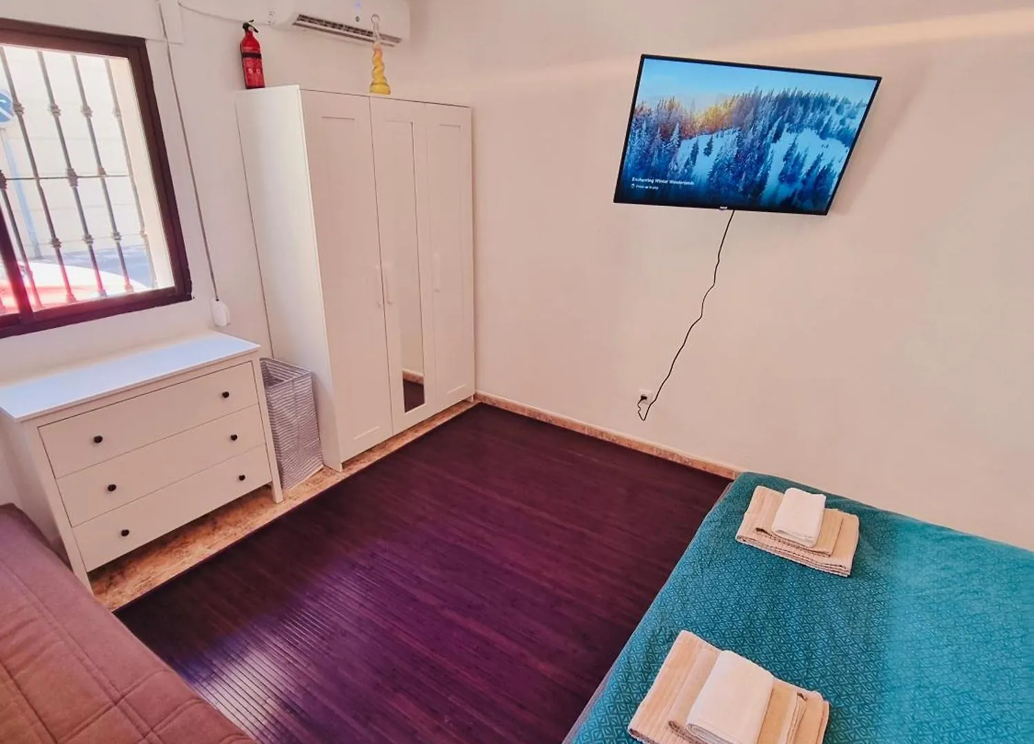 Homestay Newly Decorated Close To Beach La Linea de la Concepcion